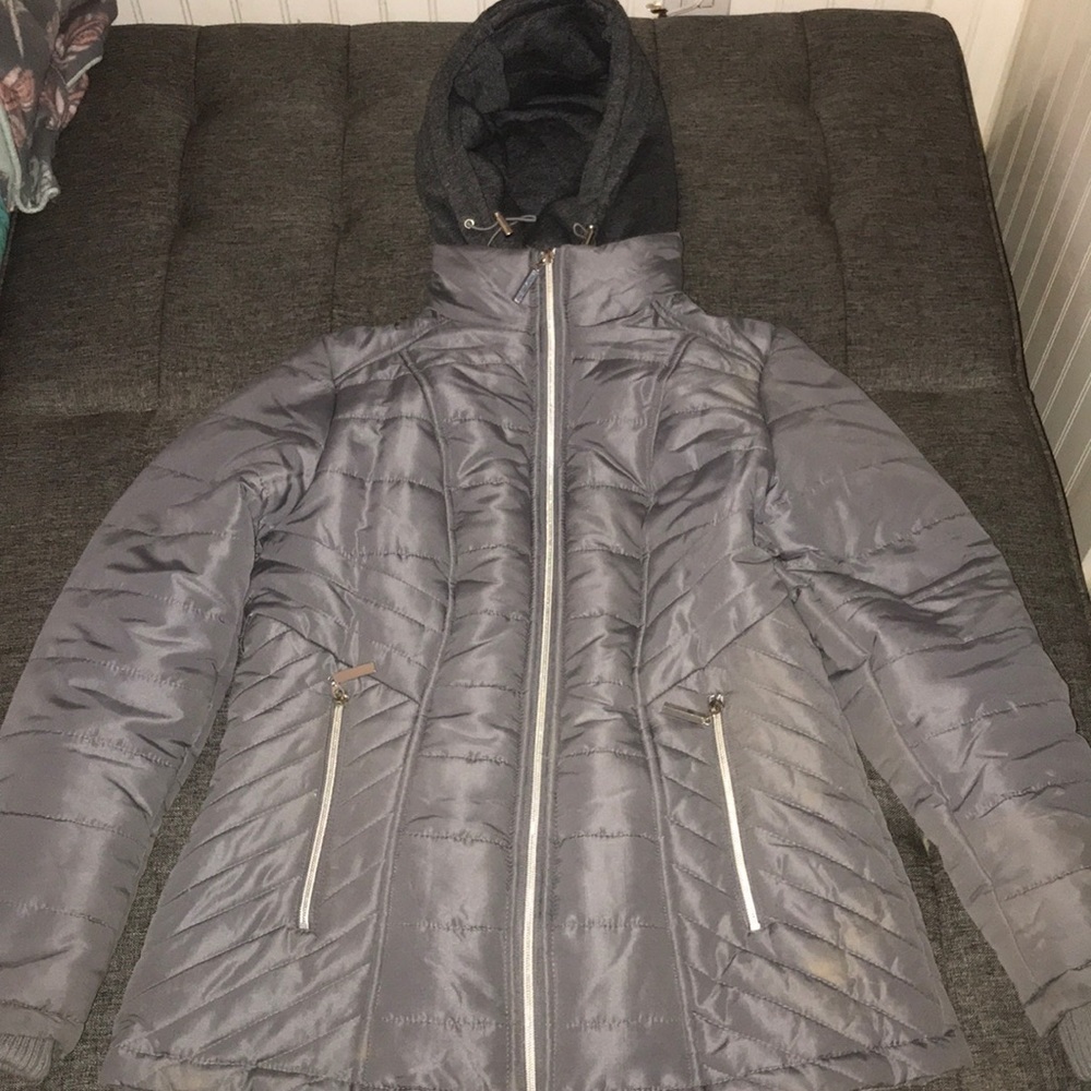 Details Int’l Brand Small Gray Winter Coat w/Hood